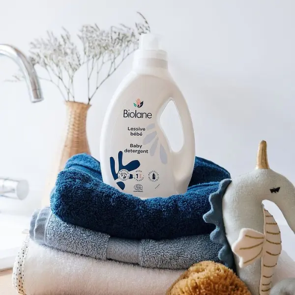 Lessive pour bébé Biolane 750 ml