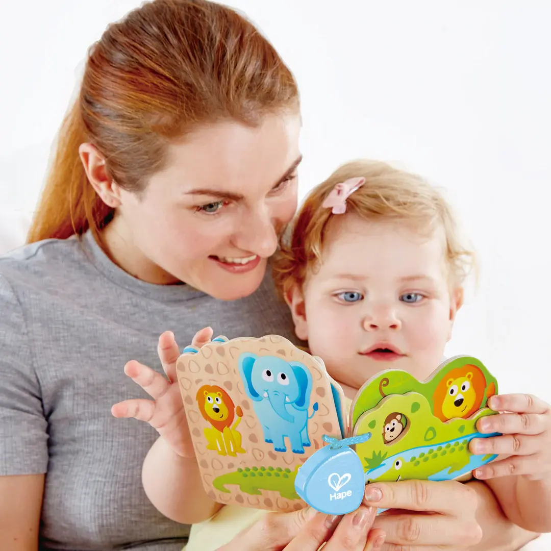 Livre pour bébés animaux sauvages Hape