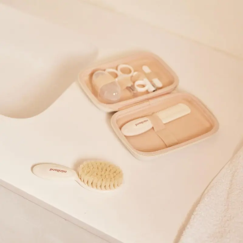 Miniland Kit de Soin pour Bébé Valencia - 6 Accessoires Essentiels