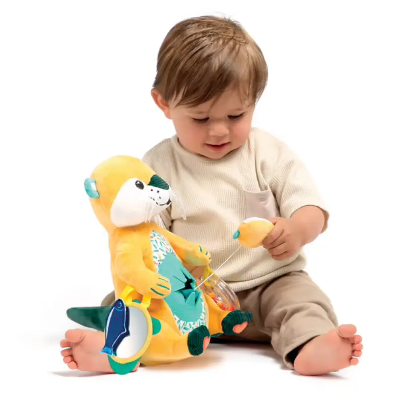 Peluche d'activités maman loutre