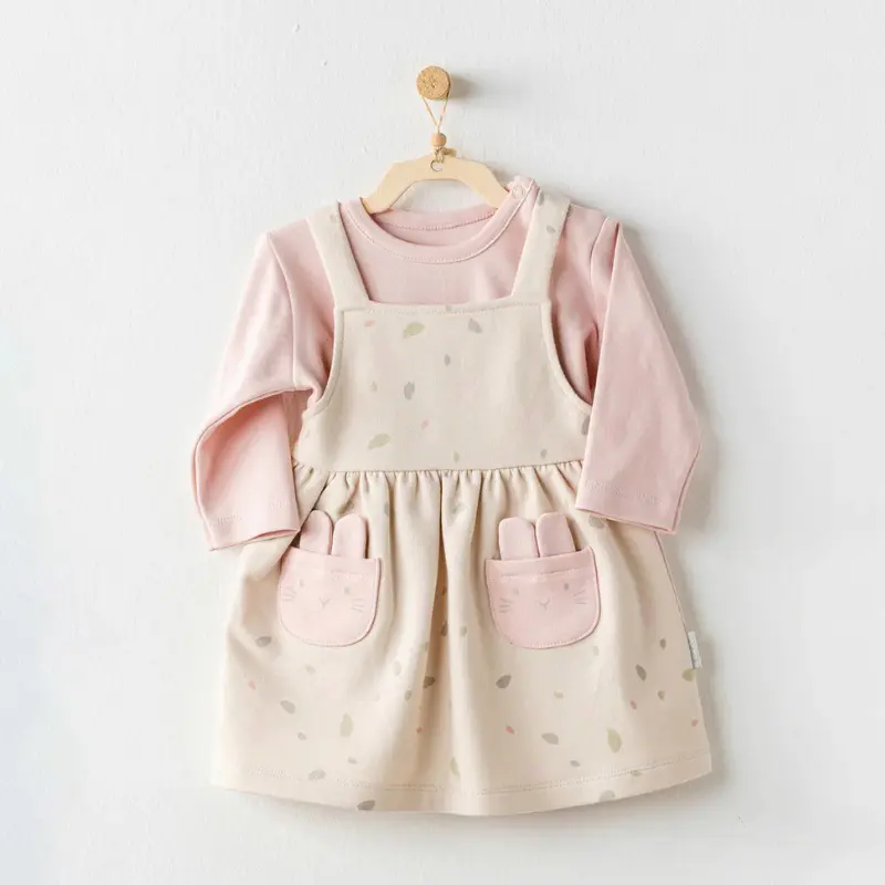 Tenue robe-salope à feuilles beiges